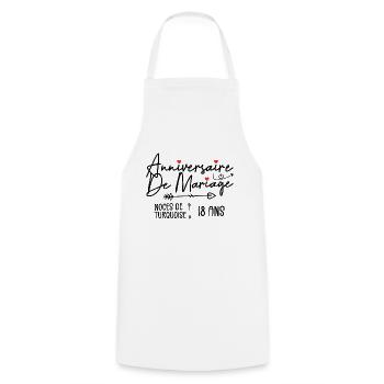 Anniversaire de mariage 18 ans | Noce de Turquoise - Tablier de cuisine - blanc - Devant - AI Model Male 185 dark (185cm)