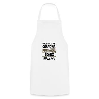 Grand-mère Cadeaux Partenaire dans le crime Mauvaise influence - Tablier de cuisine - blanc - Devant - AI Model Male 185 dark (185cm)