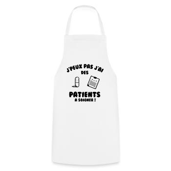 Patient a soigner - Tablier de cuisine - blanc - Devant - AI Model Male 185 dark (185cm)