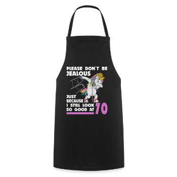 70e anniversaire 70 ans licorne avec bâton de déambulateur - Tablier de cuisine - noir - Devant - AI Model Male 185 dark (185cm)