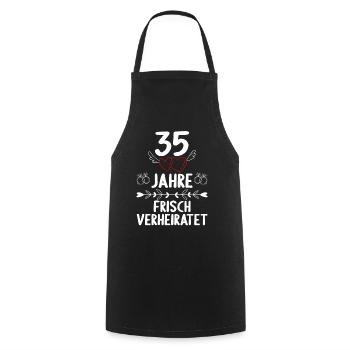 35 Jahre frisch verheiratet 35. Hochzeitstag - Kochschürze - Schwarz - Vorne - AI Model Male 185 dark (185cm)