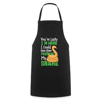 Snake Serpent You're Lucky I'm - Kochschürze - Schwarz - Vorne - AI Model Male 185 dark (185cm)
