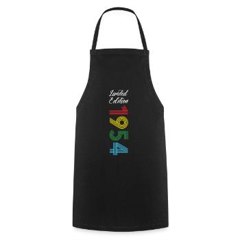 Édition limitée 1954 - Tablier de cuisine - noir - Devant - AI Model Male 185 dark (185cm)