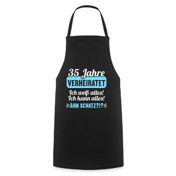 35 Jahr verheiratet weiß alles 35.Hochzeitstag - Kochschürze - Schwarz - Vorne - AI Model Male 185 dark (185cm)