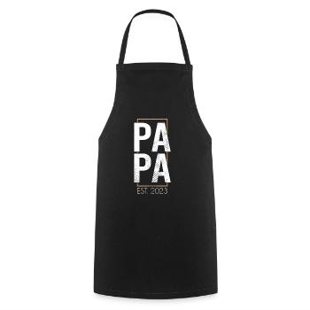 Papa 2023 - Kochschürze - Schwarz - Vorne - AI Model Male 185 dark (185cm)