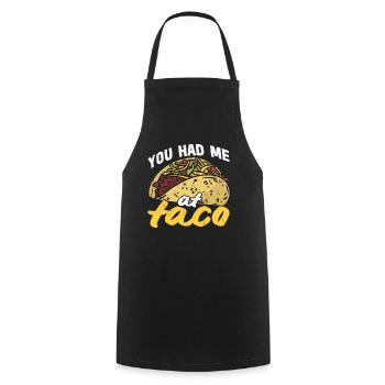 Taco Somberero Mexikanisch Mexiko Latino - Kochschürze - Schwarz - Vorne - AI Model Male 185 dark (185cm)