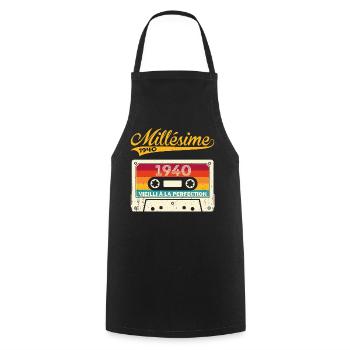 Millésime 1940 Cadeau 83 Ans Anniversaire Humour - Tablier de cuisine - noir - Devant - AI Model Male 185 dark (185cm)