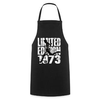 Édition limitée 1973 Édition limitée Football - Tablier de cuisine - noir - Devant - AI Model Male 185 dark (185cm)