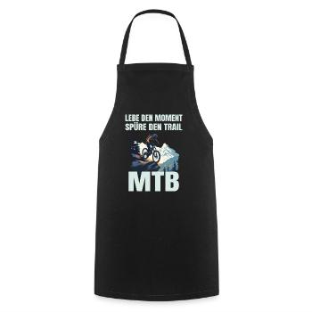 MTB: Lebe den Moment, spüre den Trail - Kochschürze - Schwarz - Vorne - AI Model Male 185 dark (185cm)