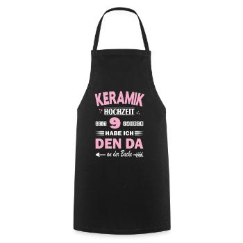 Mariage en céramique 9e anniversaire de mariage anniversaire de mariage épouse - Tablier de cuisine - noir - Devant - AI Model Male 185 dark (185cm)