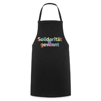 Solidarität gewinnt Statement Pride Fans LGBTQ - Kochschürze - Schwarz - Vorne - AI Model Male 185 dark (185cm)