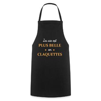 LA vie est plus belle en claquettes - Tablier de cuisine - noir - Devant - AI Model Male 185 dark (185cm)