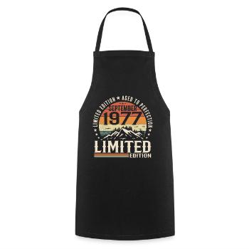 Cadeau Anniversaire Septembre 1977, September 1977 - Tablier de cuisine - noir - Devant - AI Model Male 185 dark (185cm)