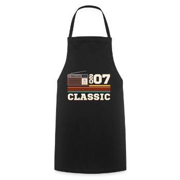 Anniversaire 2007 retro classic - Tablier de cuisine - noir - Devant - AI Model Male 185 dark (185cm)