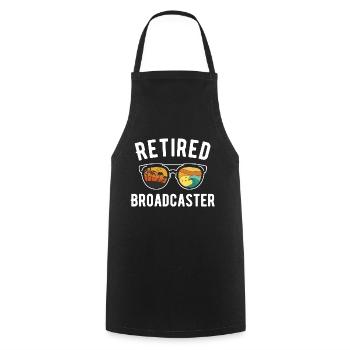 Retired Broadcaster Beach Vibes Design - Kochschürze - Schwarz - Vorne - AI Model Male 185 dark (185cm)