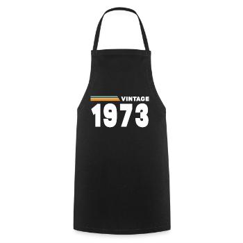 Jahrgang 1973 - Kochschürze - Schwarz - Vorne - AI Model Male 185 dark (185cm)