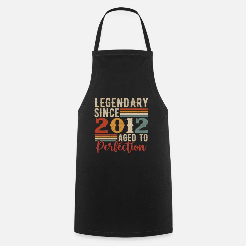 Legendär seit 2012. Geburtstagsgeschenk 2012 - Kochschürze - Schwarz
