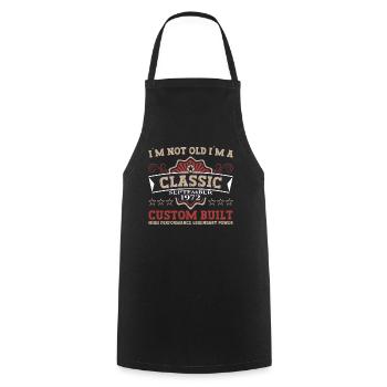 Né en 1972 Cadeau d’anniversaire Hommes Septembre - Tablier de cuisine - noir - Devant - AI Model Male 185 dark (185cm)