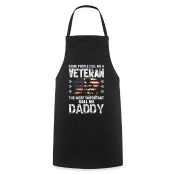 Important Call Daddy American Proud Veterans Day - Kochschürze - Schwarz - Vorne - AI Model Male 185 dark (185cm)