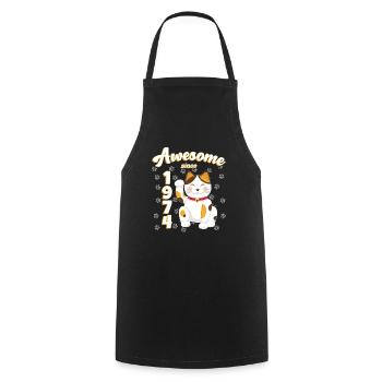 1974 Anniversaire Génial depuis Chat Maneki neko - Tablier de cuisine - noir - Devant - AI Model Male 185 dark (185cm)
