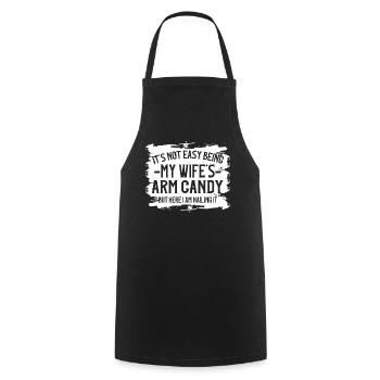 Ce n’est pas facile d’être le bonbon du bras de ma femme - Tablier de cuisine - noir - Devant - AI Model Male 185 dark (185cm)