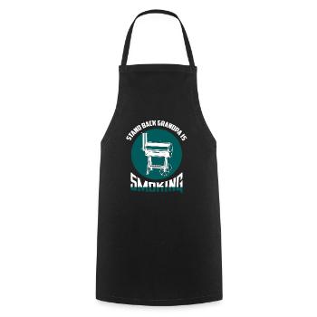 Stand Back Grandpa fume Smoker BBQ Grilling - Tablier de cuisine - noir - Devant - AI Model Male 185 dark (185cm)