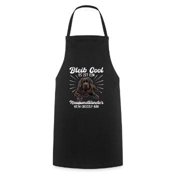 Neufundländer BLEIB COOL KEIN GRIZZLY BÄR NUR - Kochschürze - Schwarz - Vorne - AI Model Male 185 dark (185cm)