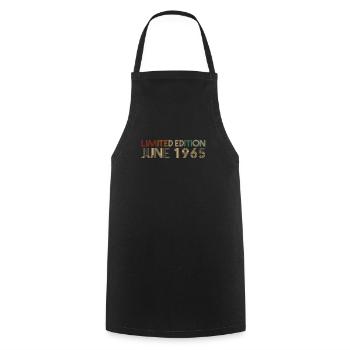 57e anniversaire Juin né 1965 Idée cadeau - Tablier de cuisine - noir - Devant - AI Model Male 185 dark (185cm)
