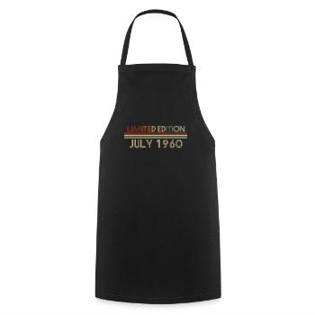62ème anniversaire Juillet né 1960 Idée cadeau - Tablier de cuisine - noir - Devant - AI Model Male 185 dark (185cm)