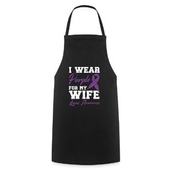 Ich trage Lila für meine Frau Lupus Awareness Support - Kochschürze - Schwarz - Vorne - AI Model Male 185 dark (185cm)