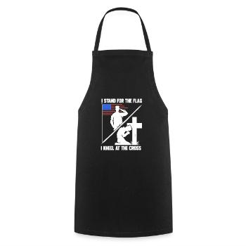 I Stand for The Flag I Kneel for The Cross - Kochschürze - Schwarz - Vorne - AI Model Male 185 dark (185cm)