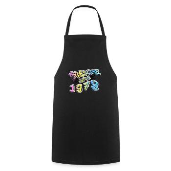 Génial depuis 1978 Graffiti Motif - Tablier de cuisine - noir - Devant - AI Model Male 185 dark (185cm)