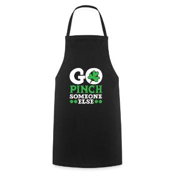 Kneifen Sie jemand anderen St. Patricks Day Irisch - Kochschürze - Schwarz - Vorne - AI Model Male 185 dark (185cm)