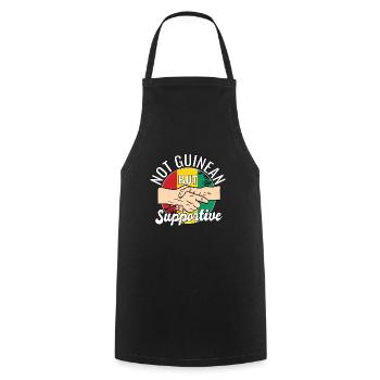 Pas guinéen mais un voyageur de campagne solidaire - Tablier de cuisine - noir - Devant - AI Model Male 185 dark (185cm)