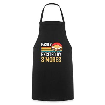 Funny Easily Excited By Smores Retro Marshmallow V - Kochschürze - Schwarz - Vorne - AI Model Male 185 dark (185cm)