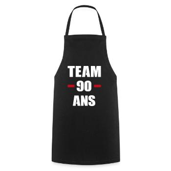 Cadeau d'anniversaire 90 ans | team 90 ans - Tablier de cuisine - noir - Devant - AI Model Male 185 dark (185cm)