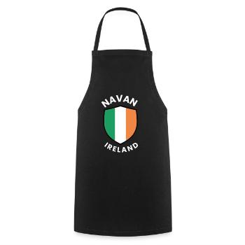 Navaner Schild von Irland - Kochschürze - Schwarz - Vorne - AI Model Male 185 dark (185cm)