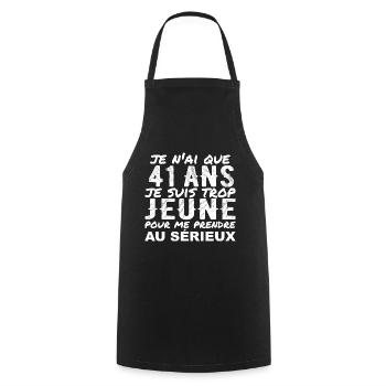 Ich bin 41 Jahre alt | Humor Geschenk zum 41-jährigen Jubiläum - Kochschürze - Schwarz - Vorne - AI Model Male 185 dark (185cm)