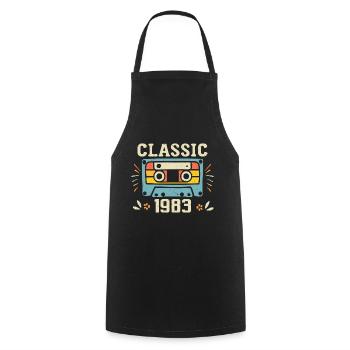 Vintage 1983 Retro Geburtstagskassette 1983 - Kochschürze - Schwarz - Vorne - AI Model Male 185 dark (185cm)