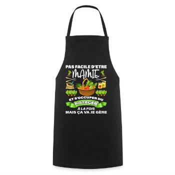 Etre Mamie Jardiniere C'est Pas Facile - Tablier de cuisine - noir - Devant - AI Model Male 185 dark (185cm)