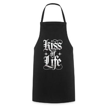 Kiss of Life T-Shirt – Gothic Schriftzug Statement - Kochschürze - Schwarz - Vorne - AI Model Male 185 dark (185cm)