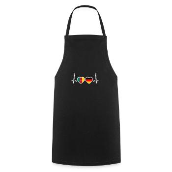 Cameroun Allemagne Heartbeat Flag Camerounais - Tablier de cuisine - noir - Devant - AI Model Male 185 dark (185cm)