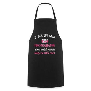 Tata photographe cadeau métier photographie humour - Tablier de cuisine - noir - Devant - AI Model Male 185 dark (185cm)