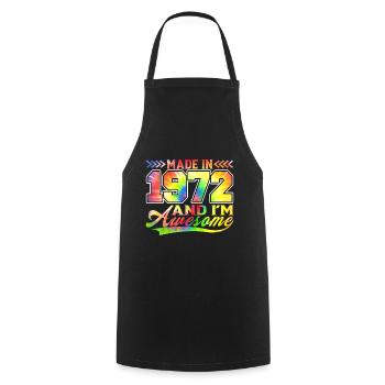 Fabriqué en 1972 et je suis génial Tie Dye coloré - Tablier de cuisine - noir - Devant - AI Model Male 185 dark (185cm)