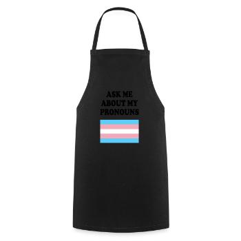 Frag mich nach meinen Pronomen Trans Pride Flag - Kochschürze - Schwarz - Vorne - AI Model Male 185 dark (185cm)