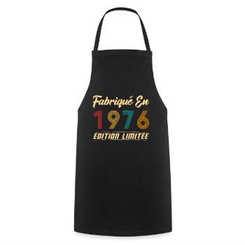 Fabriqué en 1976 Vintage Cadeau D'anniversaire - Tablier de cuisine - noir - Devant - AI Model Male 185 dark (185cm)
