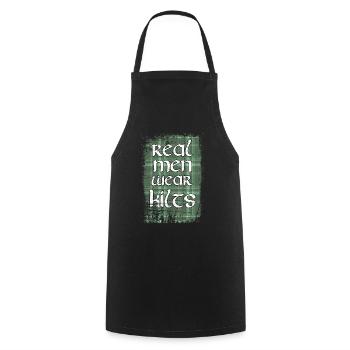 Real Men Wear Kilts- Schottenroch Herrenrock - Kochschürze - Schwarz - Vorne - AI Model Male 185 dark (185cm)