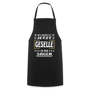 DU DARFST JETZT GESELLE ZU MIR SAGEN - Kochschürze - Schwarz - Vorne - AI Model Male 185 dark (185cm)