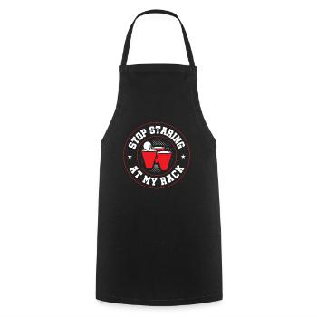 Stop Staring At My Rack - Bierpong Weisheit - Kochschürze - Schwarz - Vorne - AI Model Male 185 dark (185cm)