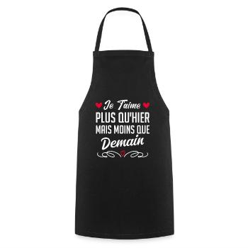 Je t’aime plus qu’hier mais moins que demain - Tablier de cuisine - noir - Devant - AI Model Male 185 dark (185cm)